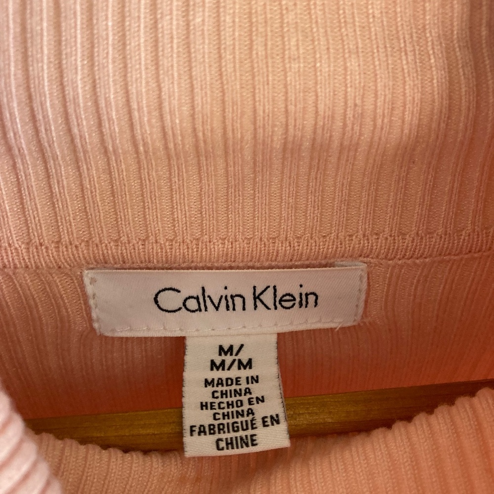 Calvin Klein Ribbed Pastel Pink Turtleneck with Gold Buttons - Picture 4 of 5